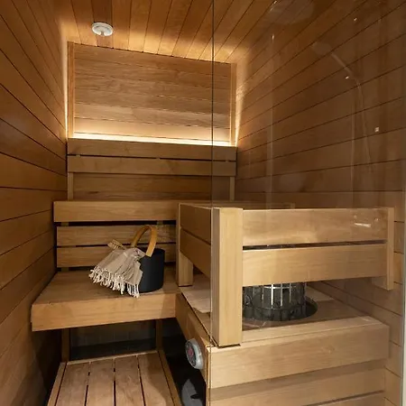 2ndhomes Stunning 126 M2 3br With Sauna In City Center Helsinki